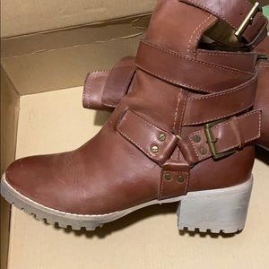 Von Dutch strappy booties